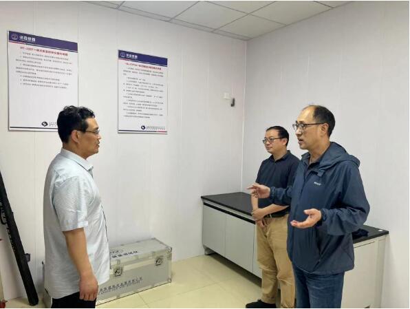市交通运输局领导一行莅临天博体育在线登录官网入口中基公司洋吕铁路第三方检测中心试验室视察指导​